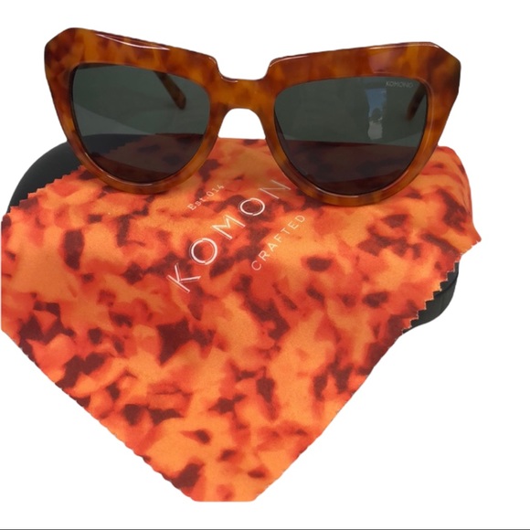 KOMONO Stella Caramel Demi Sunglasses NEW CAT EYE - Picture 2 of 10
